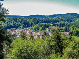 Maîche, vu du belvédère nord - Chemin du belvédère (© J.E)