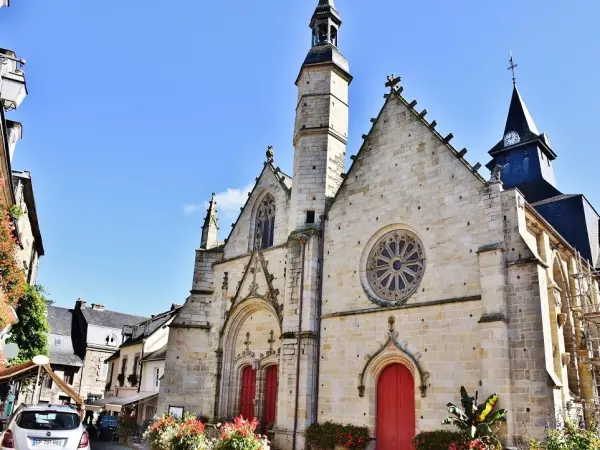 Kerk Saint-Gilles - Monument in Malestroit