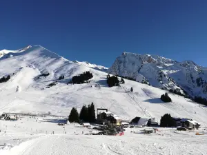 Merdassier Station - Winter