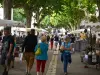 Manosque pottery market