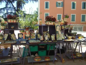 Manosque mercado de cerâmica