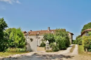 Dorf von Champeaux-et-la-Chapelle-Pommier
