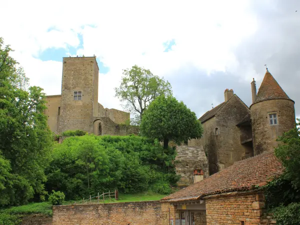 Martailly-lès-Brancion - Guide tourisme, vacances & week-end en Saône-et-Loire