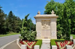 The monument to the dead