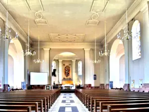 Hauptschiff der Kirche von Masevaux (© JE)