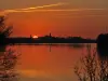 Saint-Florent-le-Vieil - Sonnenuntergang über dem Mont Glone von der Loire