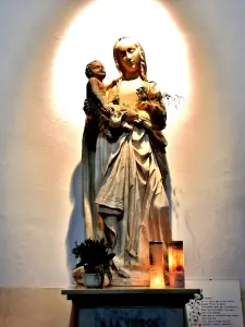 Virgen y niño en la capilla del Monasterio de la Anunciación (© J.E.)