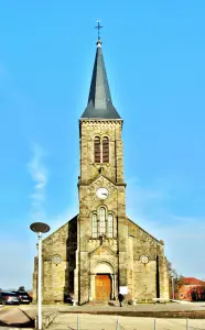 Meroux - Gevel en klokkentoren van de kerk Saint-Nicolas (© J.E)