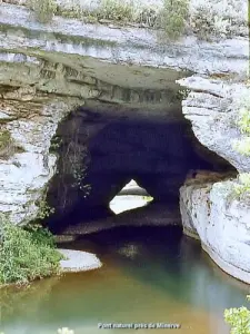 Natuurlijke brug (© J.E)