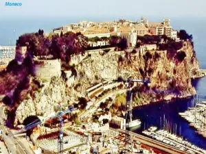 Monaco, the rock (© J.E)