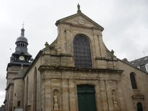 教会Saint-Mathurin - モニュメントのMoncontour