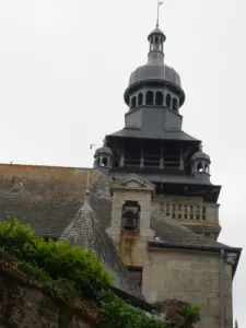 Torre sineira da igreja de Saint-Mathurin