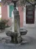 Post Brunnen mit zwei Waschbecken