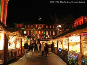 2011 Weihnachtsmarkt (© Jean Espirat)