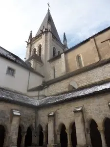 Klokkentoren, klooster - Abdij van Montbenoît