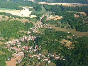 Montcey Dorf aus der Luft gesehen