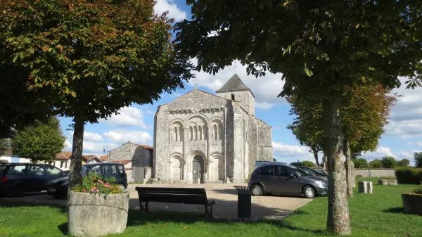 Montils - Tourism, holidays & weekends guide in the Charente-Maritime
