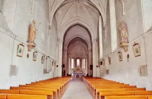ノートルダム教会の内部