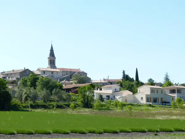 Montségur-sur-Lauzon - Führer für Tourismus, Urlaub & Wochenende in der Drôme