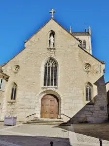 Saint-Symphorien church (© Jean Espirat)