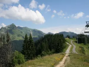 O Morzine piscina