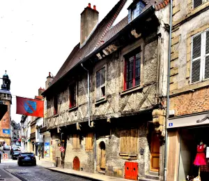 Medieval house, called house of Joan of Arc (© J.E)