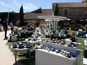 Mercado de la cerámica de Mouriès
