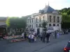 One summer evening, the market