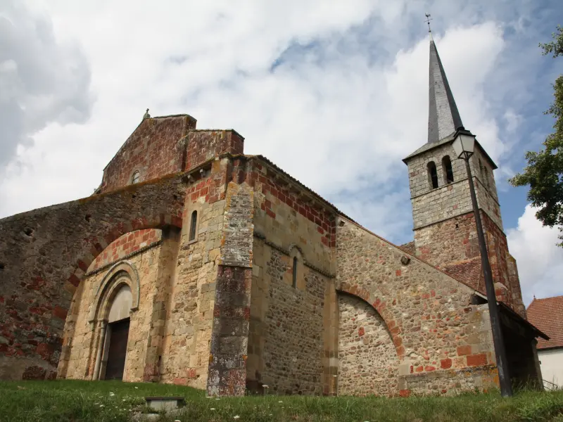 Church Saint-Nicolas - Monument in Murat