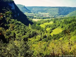 Nans-sous-Sainte-Anne's landscape