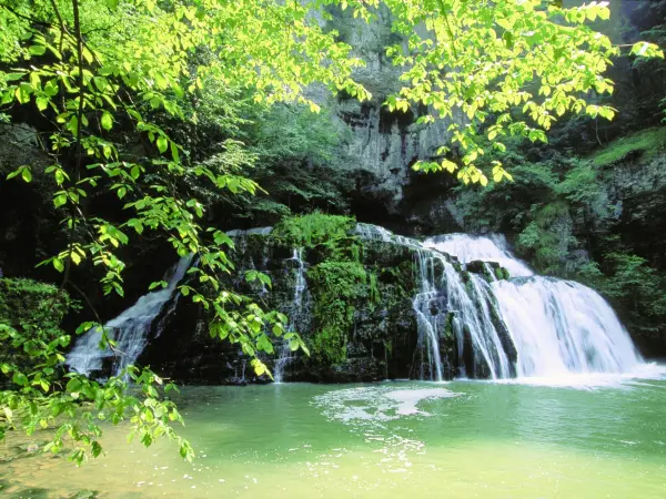 Nans-sous-Sainte-Anne - 観光、ヴァカンス、週末のガイドのドゥー県