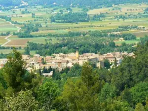 Vista dal villaggio in cima alla collina