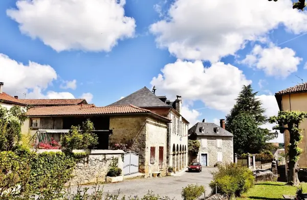 Nestier - Guide tourisme, vacances & week-end dans les Hautes-Pyrénées