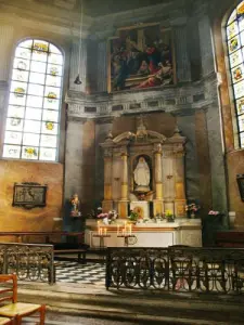 Dentro de la iglesia Saint-Pierre