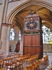 Binnen in Saint-Cyr-et-Sainte-Julitte Cathedral