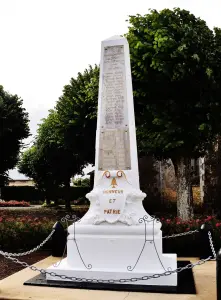 Le monument aux Morts