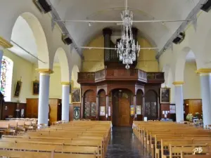 Interieur van de kerk Saint-Jean-Baptiste