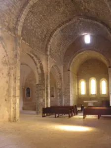 Interior de la iglesia