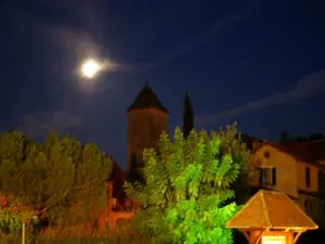 Nuzéjouls di notte