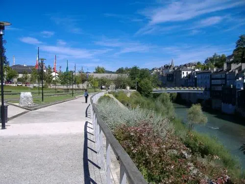 Oloron-Sainte-Marie - Passeggiata lungo il fiume Aspe