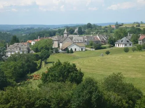 Omps - Führer für Tourismus, Urlaub & Wochenende im Cantal