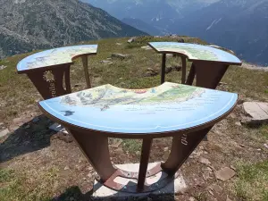 Mesa de orientación Cré Fenère