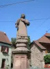 Statue of Saint-Etienne, on the fountain (© Jean Espirat)