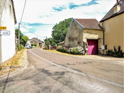 Ouge Tourism, Holidays & Weekends