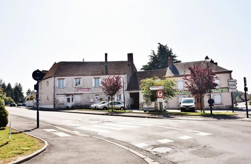 Bilder OuzouersurLoire Tourismus, Urlaub & Wochenenden