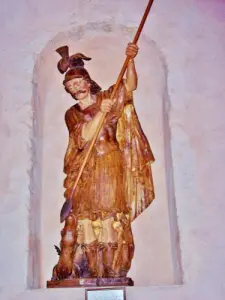 Statuette of Saint Michael (© Jean Espirat)