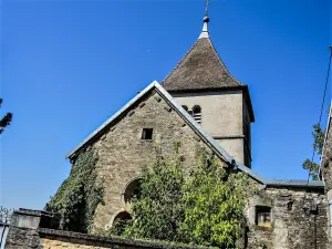 St. Martin's Church of Pierrecourt (© J.E)