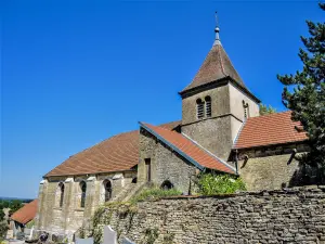 St. Martin's Church of Pierrecourt (© J.E)