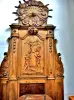 Panel carved near the baptismal vat of the church (© J.E)