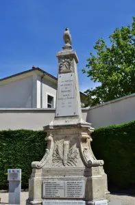 Il Monumento ai Caduti